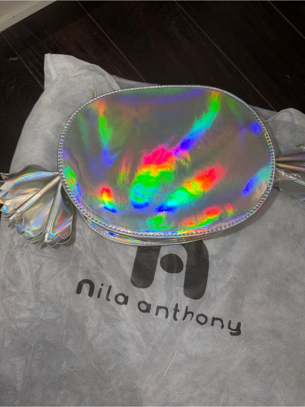 Holographic 🍬Candy 🍬 Shape Crossbody Bag by Nila Anthony - Silver Iridescent🪩